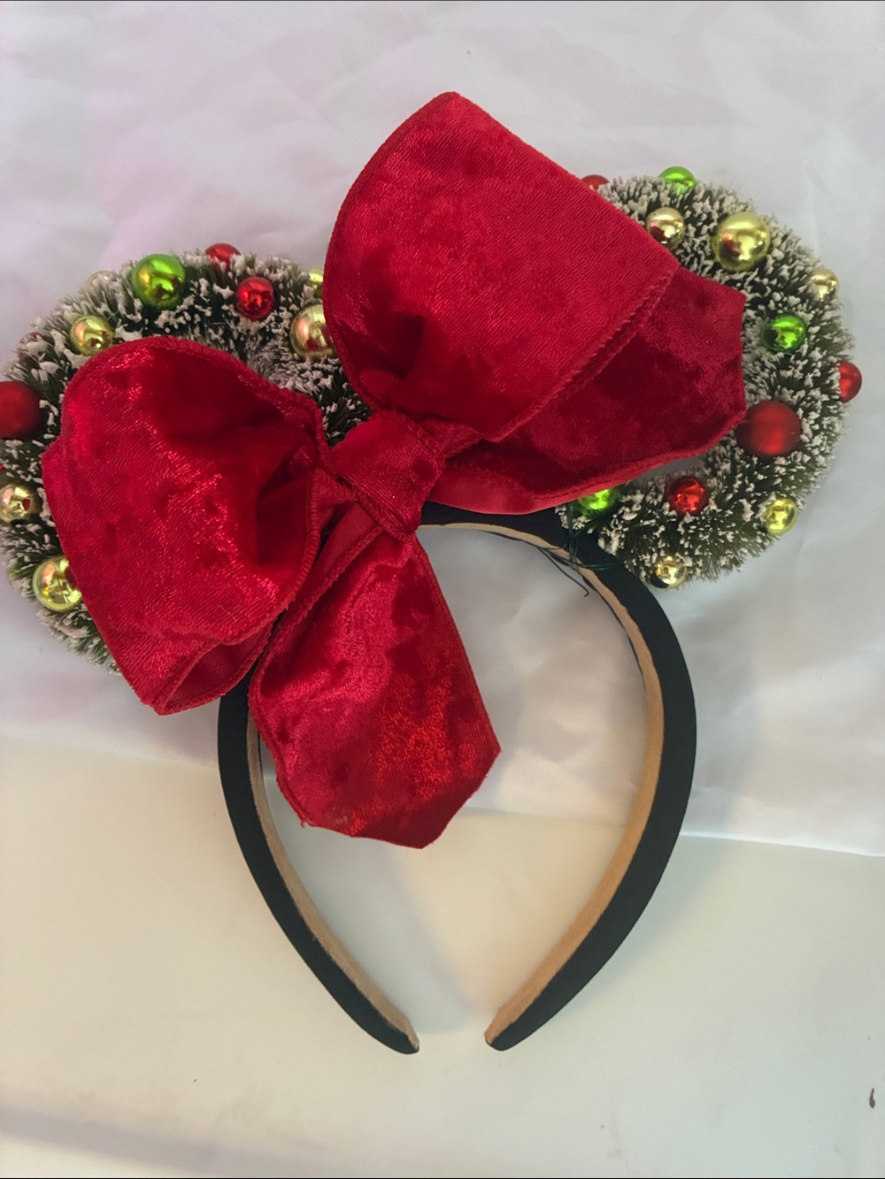 Disney Christmas Flocked Wreath Minnie Ears Headband